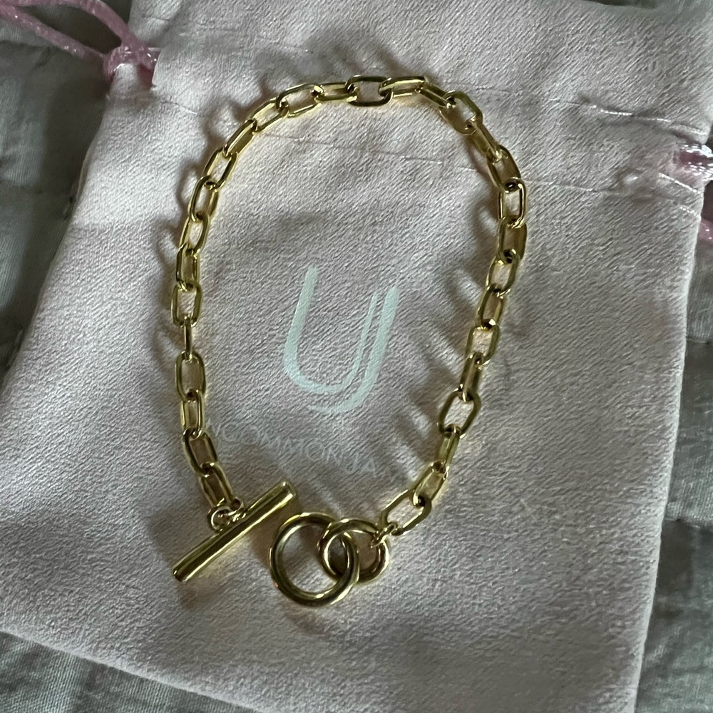 Gold link bracelet